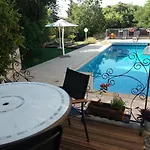 Les Du Mas Des Cigales בית נופש נים