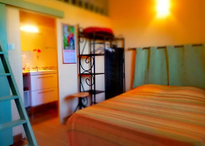 Les Du Mas Des Cigales