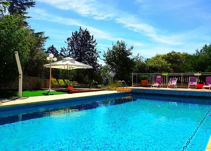 Les Du Mas Des Cigales Casa vacanze